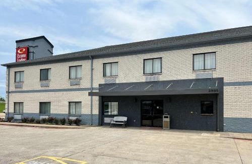 Beaumont Cabin | Econo Lodge Beaumont I-10 South