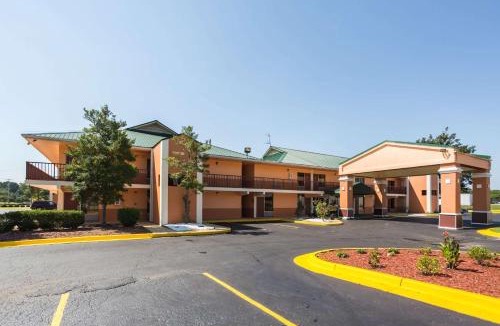 Decatur Cabin | Econo Lodge Decatur South