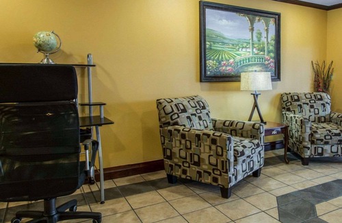 De Funiak Springs Hotel | Econo Lodge Defuniak Springs I-10