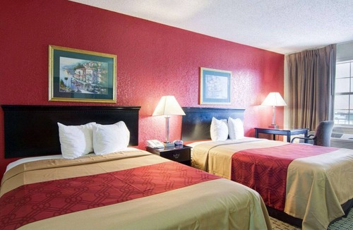 Pine Bluff Hotel | Econo Lodge Pine Bluff