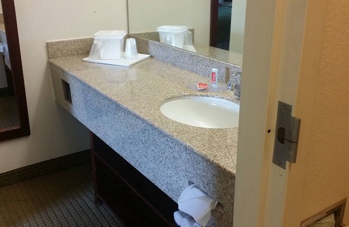 Lloyd Hotel | Econo Lodge