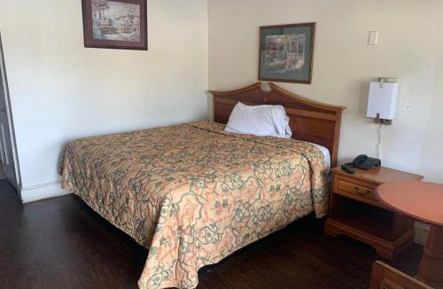 Tupelo Hotel | Economy Inn