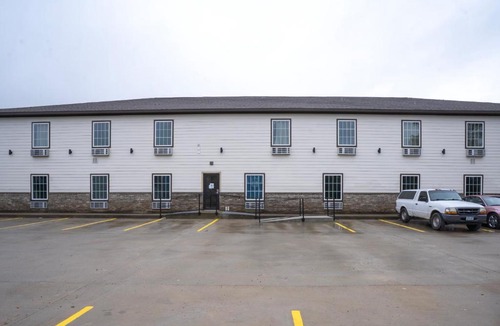 Sulphur Hotel | Efficiency De Luxe Sulphur Near Lake Charles I 10
