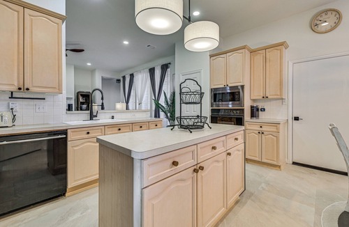 Far North Dallas House | Elegant Home w/Private Patio, 2 Mi to UTD Campus!