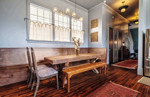 Faubourg Lafayette House | Elegant Tribal House w heated Pool/Hot Tub