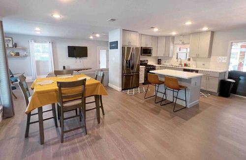 Mary Esther House | Emerald Coast Oasis. Entire Home with Private Pool! 3BR/2BA