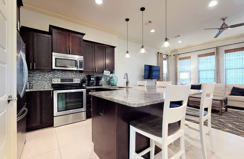Villa Lago House | 'Emerald Isle Palace' ~ Villa Lago 1874 ~ GOLF CART ~ pool & beach access!