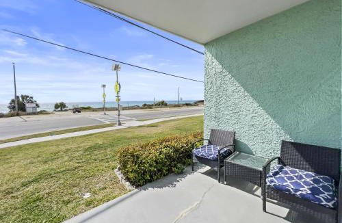 Laguna Beach Apartment | Emerald Shores #1001 Condo