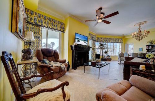 Silver Sands Beach Apartment | En Soleil #121 West
