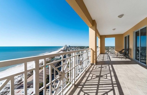 Silver Sands Beach Condo | EN SOLEIL THREE BEDROOM! BEAUTIFUL UNIT!