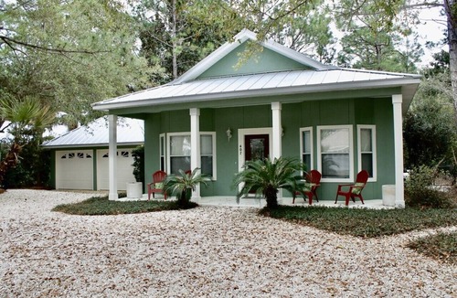 Sugarwood Beach House | Enclosed Private Heated Pool - 4 Bikes - Updated Home - `Endless Summer`