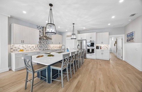 American Beach House | Endless Summer | Brand New Oceanfront Beach House | Hot Tub | Elevator | EV Charger | Sleeps 17