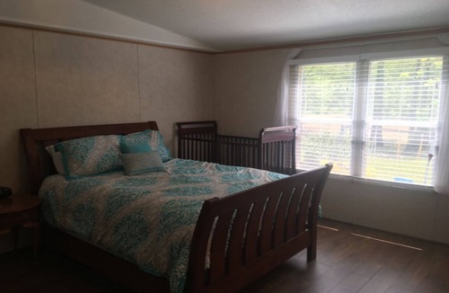 St. Joseph House | Enjoy Bruin Lake and Brushy Lake