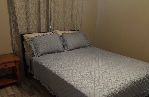 Fountain House | Enjoy green house cozy special space for vacation or stop traveling, away noise.