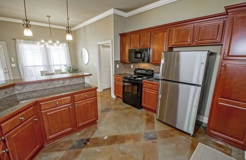 Shenandoah House | Entire home in Baton Rouge Louisiana 20 minutes from LSU