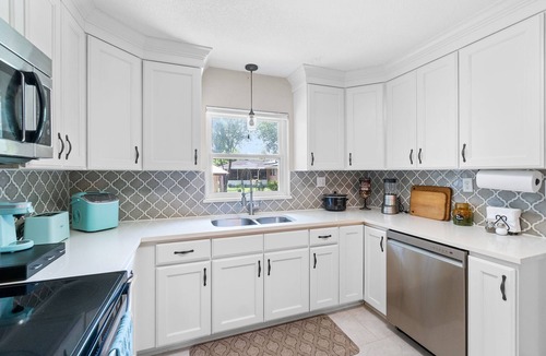 Myrtle Grove House | Escape by Beaches & Blue Angels