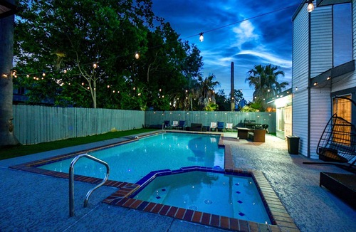 Clodine House | EXOTIC LODGE Discover a unique retreat experience in the heart of Houston, TX