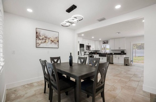 Limona Improvement House | Expansive Charm - 4BR Estate on Private Acre