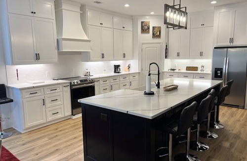 Northport House | Experience Lake Tuscaloosa views from your 5-bedroom Northport retreat