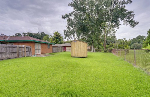 Scotlandville House | Explore Baton Rouge! Cozy Retreat w/Private Yard