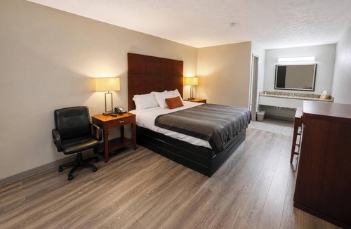 New Albany Hotel | Express Inn New Albany I 22