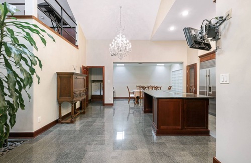 Clodine House | Exquisite house with loft . Great deals for longer stays
