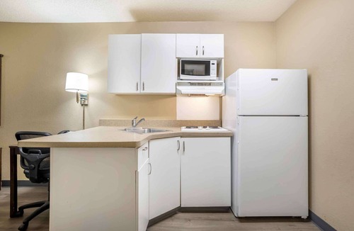Tougaloo Hotel | Extended Stay America Select Suites Jackson North