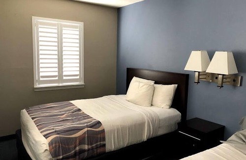 Warrington Hotel | Extended Stay Hotel