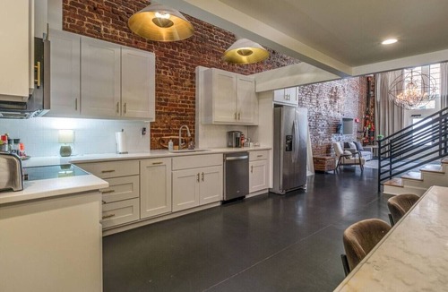 Civil Rights Historic District Apartment | Fabulous Loft w/King Suite Great Location!