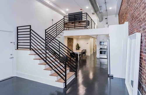Civil Rights Historic District Apartment | Fabulous Loft w/King Suite Great Location!