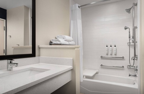 Upper Grand Lagoon Hotel | Fairfield Inn & Suites by Marriott Panama City Beach