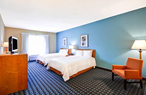 Fultondale Hotel | Fairfield Inn & Suites by Marriott Birmingham Fultondale/I65