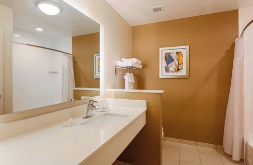 Alexandria Hotel | Fairfield Inn & Suites by Marriott Alexandria