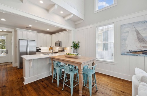 Watercolor House | Fall Availability! 72 Buttercup ~ Location! Location! Steps to Beach & Beach Club! Weber Grill!