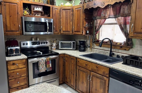 Ono Island House | Families Welcome! Close to Beaches @ Perdido Key! Family Friendly Great Kitchen