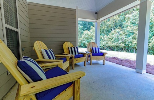 Gunter Afs House | Family 4BR Retreat | King Beds East Montgomery