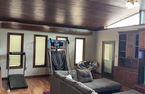 Benton House | Family and Pet Friendly Home in Benton, AR