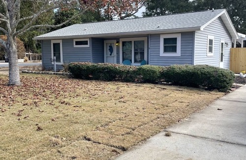 Gulf Breeze House | Family cottage by boat launch, minutes to Navarre or Pensacola Beach!