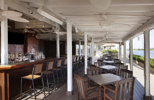 Historic Seaport Hotel | Family-Friendly Key West Resort with Private Beach on Duval St.