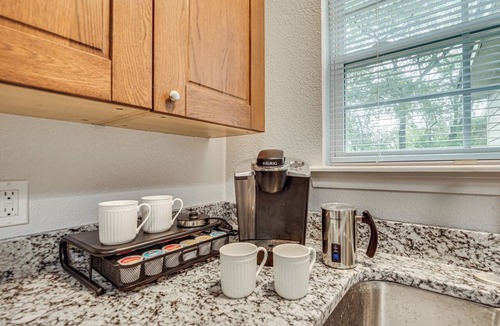 Nash Cottage | Family-friendly Nash Home 6 Mi to Spring Lake Park