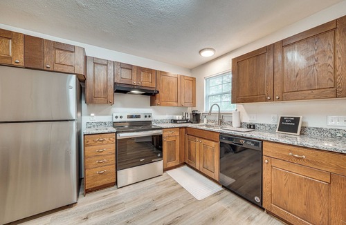 Nash House | Family-Friendly Nash Home 6 Mi to Spring Lake Park
