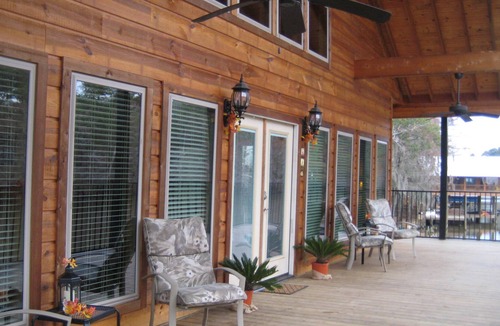 Karnack House | Family Friendly Waterfront River House "DOWN BY THE LAZY RIVER"