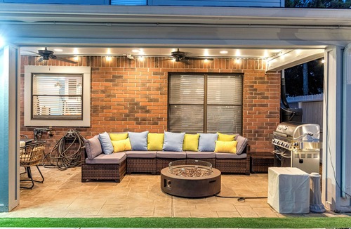 South Shore Harbour House | Family Luxury Villa w/Pool & Game Room Pet OK