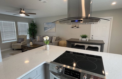 Pretty Bayou House | Family place