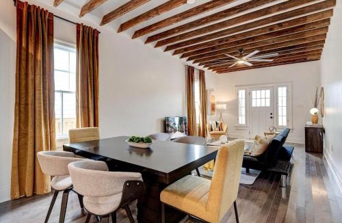 Saint Thomas Development House | Family-ready home w chef's kitchen in Lower Garde