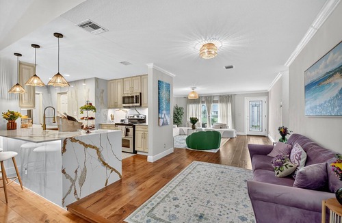 Tropic Palms House | Family Resort Heated Pool, Golf, Kids Playground, Weeknds events