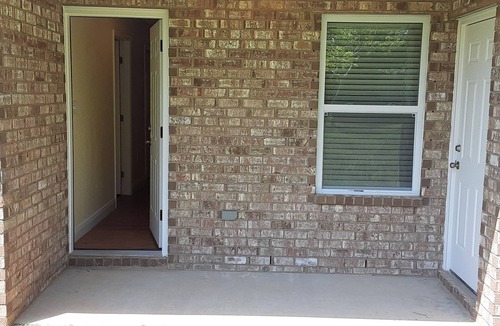Navarre Apartment | Family-sized Apartment, ten minutes to Navarre Beach.