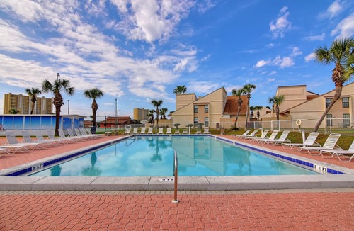 Panama City Beach House | Family Tropical Paradise! Gated / Across from Beach