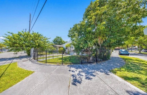 Liberty City House | Fantastic 1-bedroom townhome with AC in vibrant Miami