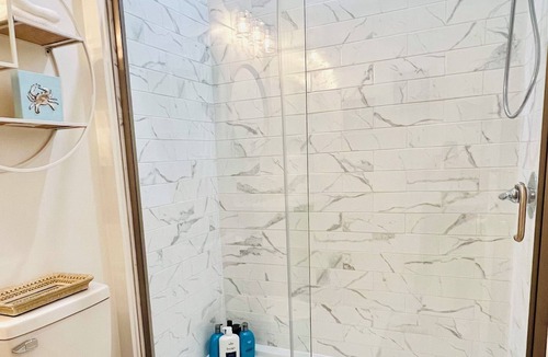Biloxi Hotel | Fern Suite at The Mockingbird Inn Boutique Hotel